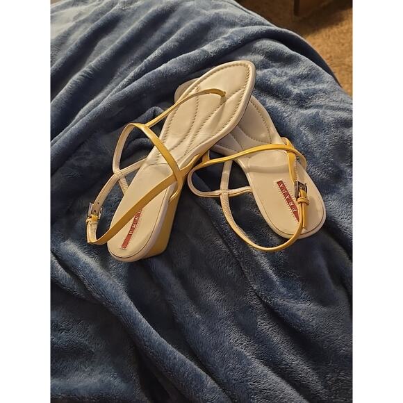 Prada Banana Yellow Thong Sandals Logo Worn Once 39 1/2 EU 9 US VTG Designer - Picture 2 of 8